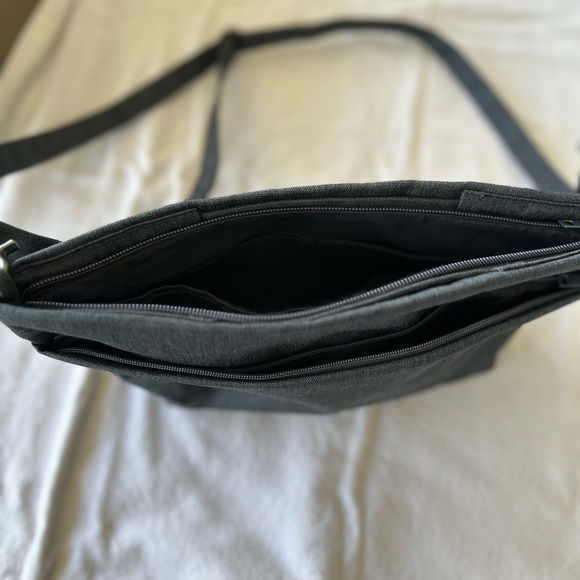 Muji crossbody canvas bag - Picture 7 of 8